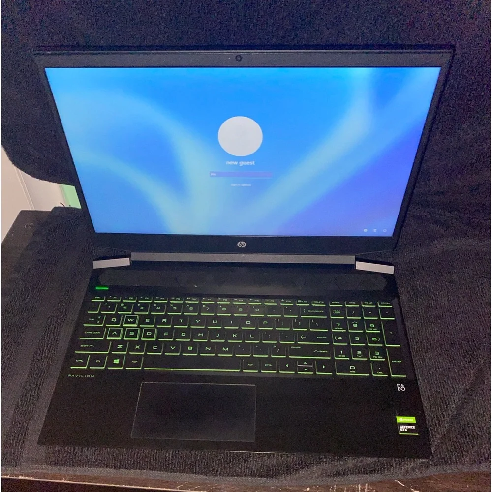 HpPavilion 15.9in Gaming Laptop Intel Core i5-9300H 1TB SSD 32GB Ram Geforce1050